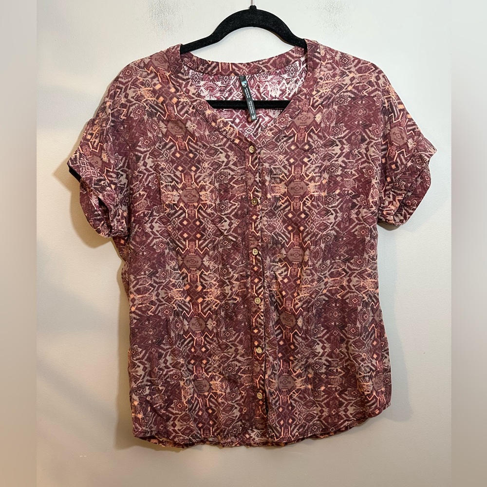 Kuhl Women’s Button Up Lightweight Short Dleeve Shirt Size Medium Aztec